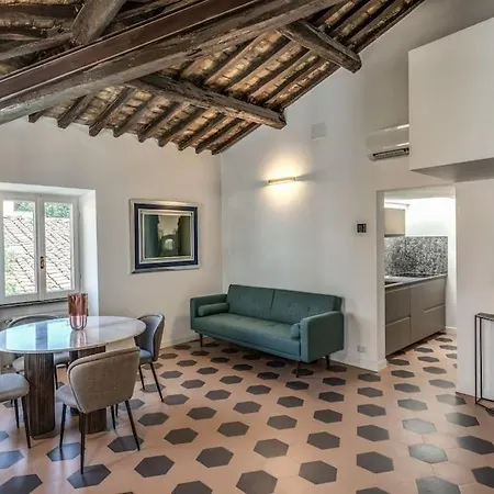 Cisterna 9 * Rome