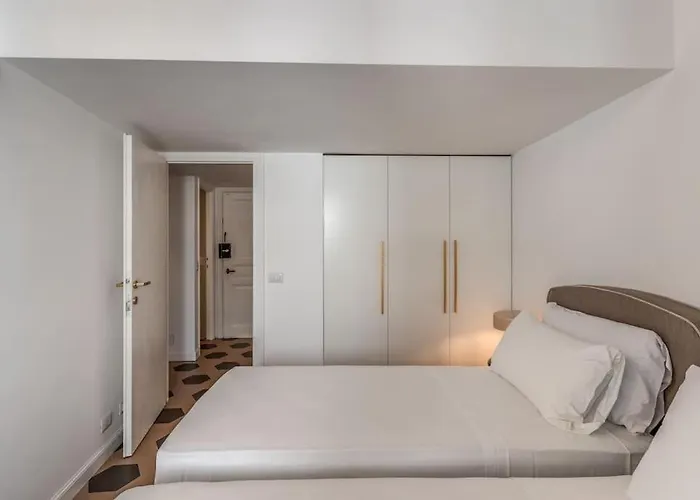 Cisterna 9 * Rome