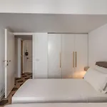Cisterna 9 * Roma